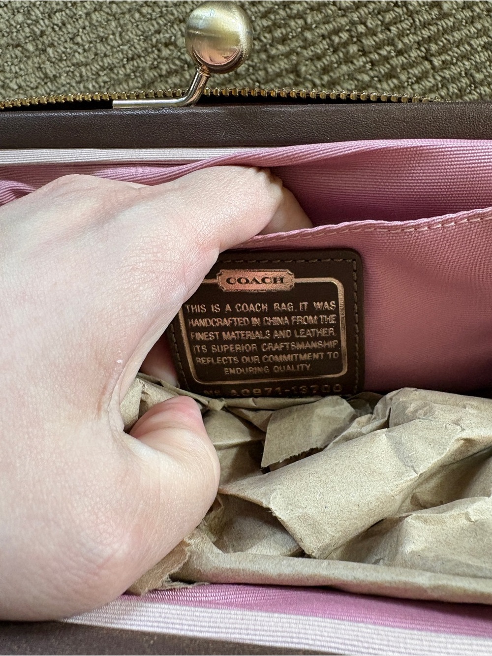 Coach Signature Kiss-Lock Chain Shoulder Bag in Brown/Tan - Picture 7 of 7